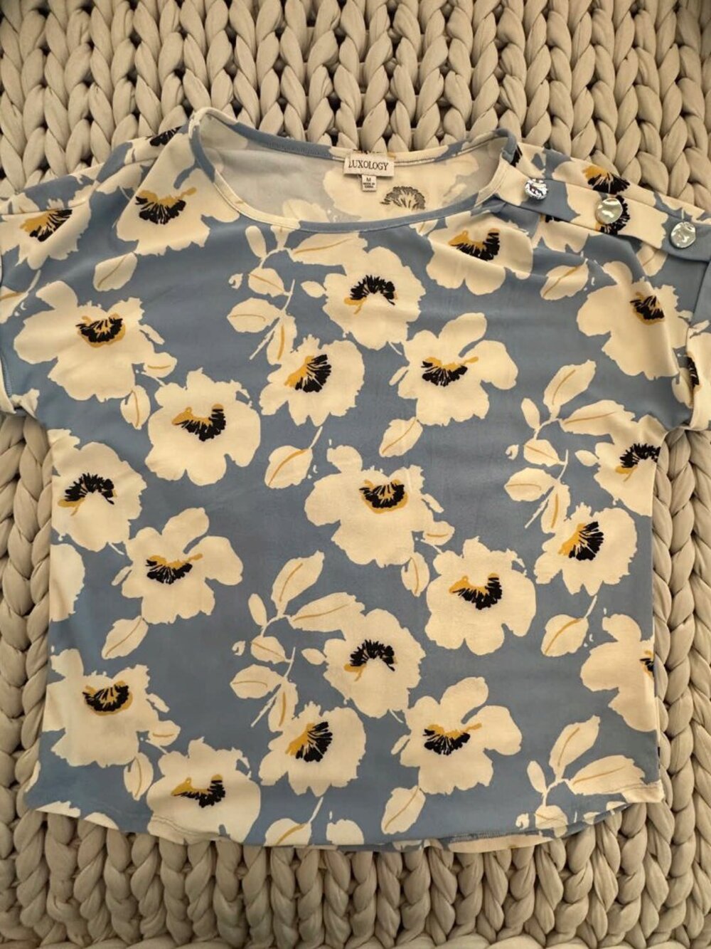 Luxology Floral Button‑Shoulder Blouse NWOT Light Blue Medium